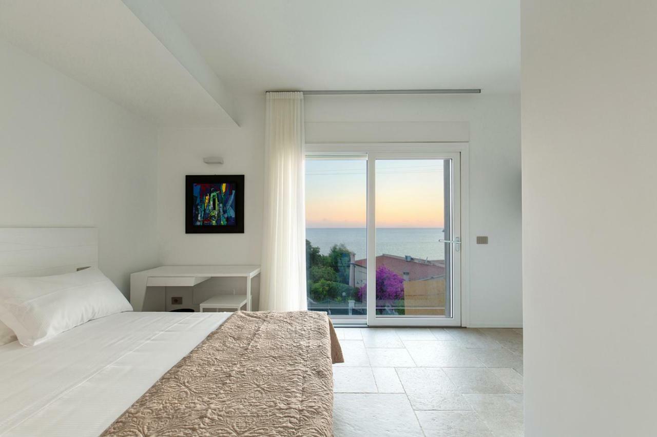 Scissure Sea Suite กาเอตา ภายนอก รูปภาพ